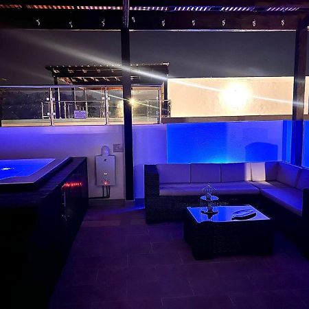 Outstanding Pent House W/Jacuzzi Apartment Santiago De Los Caballeros Exterior photo